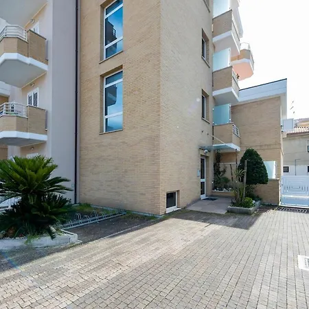 Casa Franchi - 5 Min From The - Terrace شقة *
